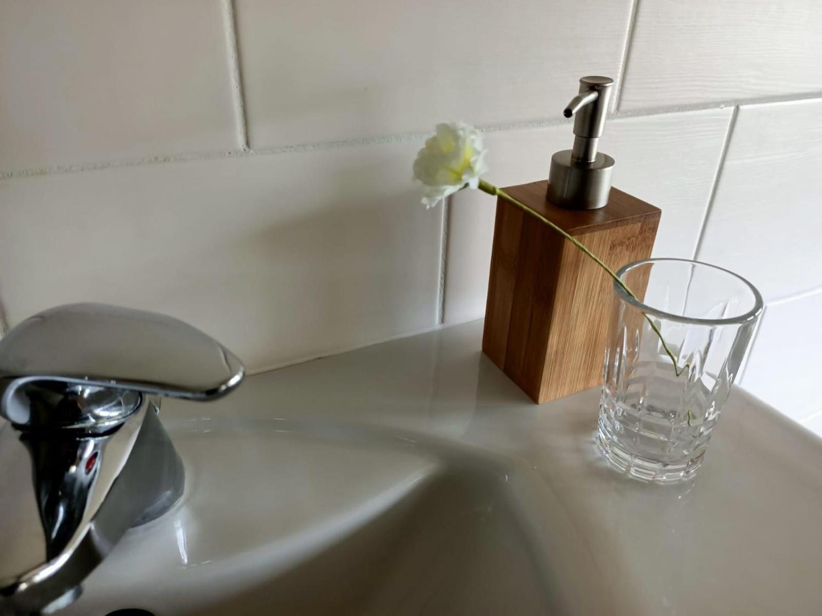 Bij De Friesche Poort Bed & Breakfast Bourtange Bilik gambar